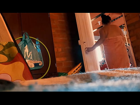 ❤️ Mano dėdė seka paskui mane į dušą, jis dulkina mane, kol aš prausiuosi duše. ❤❌ Anal video prie lt.tubsexer-porn.ru ﹏