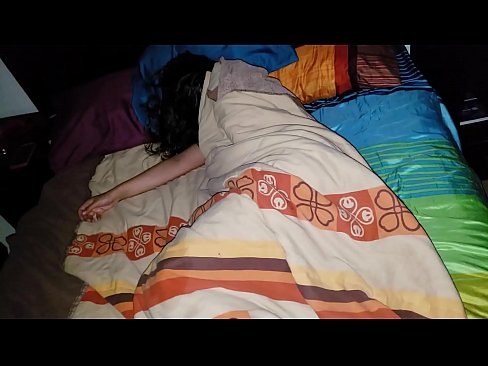 ❤️ Patėvis bara savo jauną pamotę, kol ji miega. ❤❌ Anal video prie lt.tubsexer-porn.ru ﹏